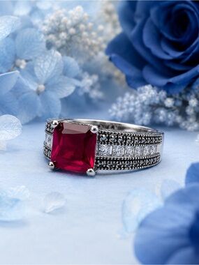 Sterling Silver Ruby-Cut Red Gemstone Ring with Accent Stones size 7